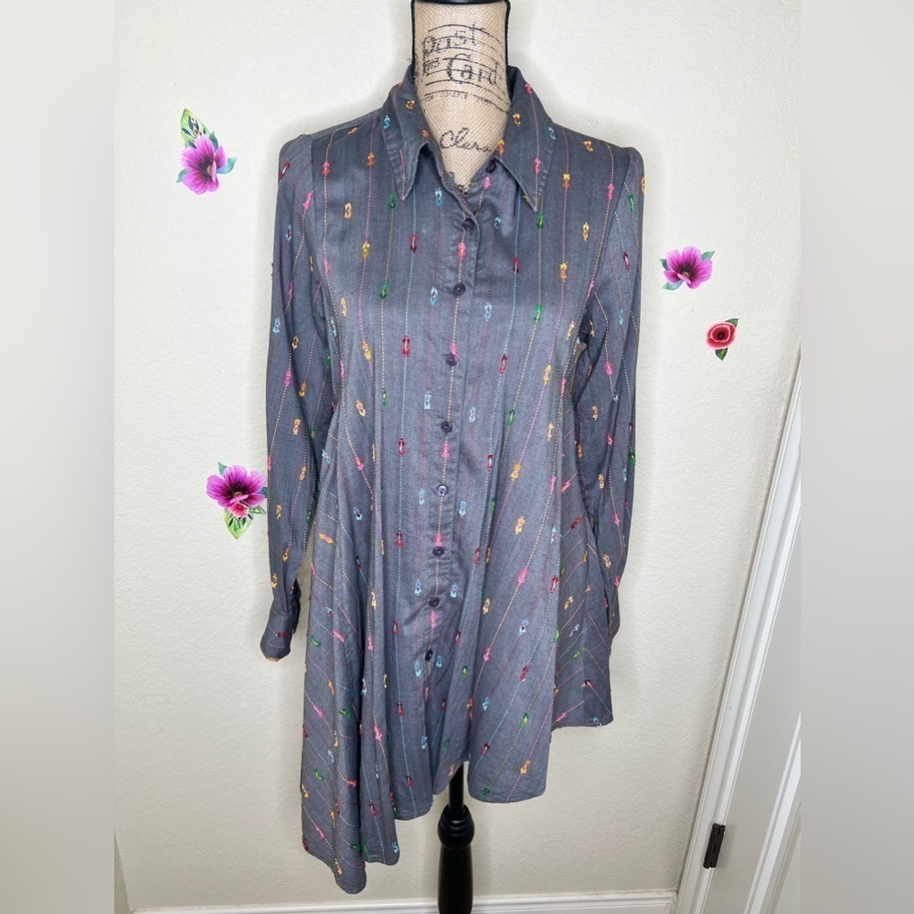 Ivy Jane Textured Asymmetrical Button Front Tunic Top